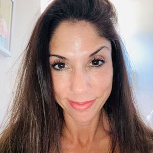 Meet your Posher, Carla